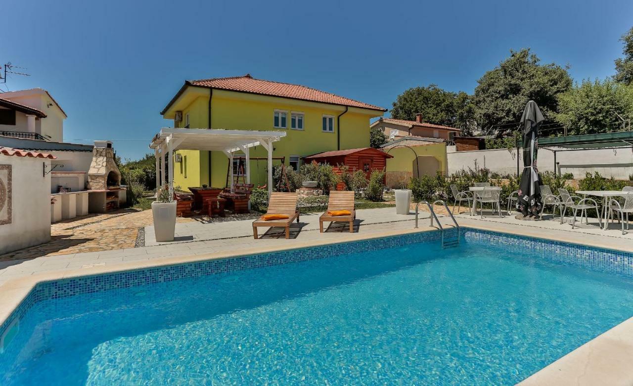 Apartments Dora Victoria Dream Medulin Exterior photo
